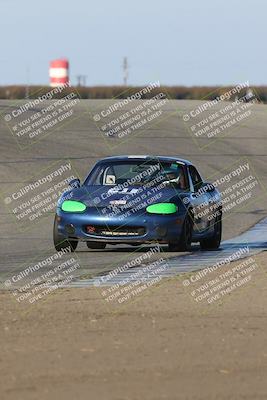 media/Nov-16-2024-CalClub SCCA (Sat) [[641f3b2761]]/Group 4/Race (Outside Grapevine)/